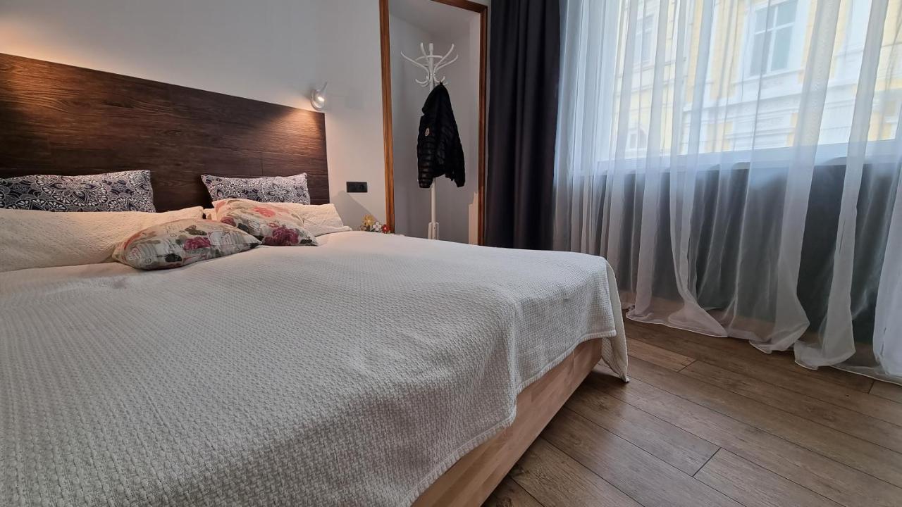 Old Town City Center Apartment Ruse Ngoại thất bức ảnh